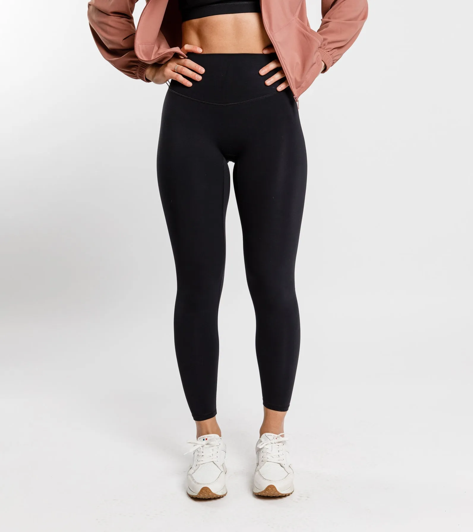 COEUR PERFORMANCE POCKET LEGGINGS - Black